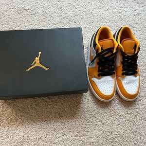 Nike Air Jordan 1 Low Taxi Black White Shoe Sneaker